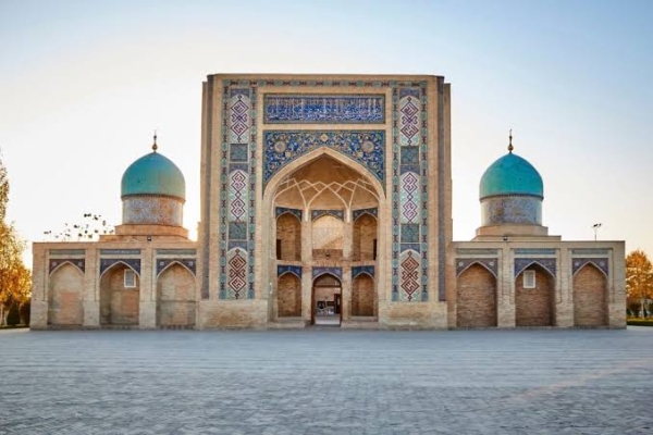 Özbekistan Turu